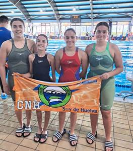 EQUIPO INFANTIL FEMENINO.JPG